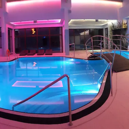 Imperiall & Medispa Отель Устроне-Морске