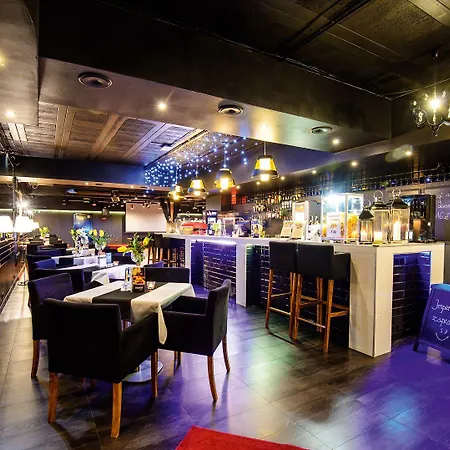 Отель Imperiall & Medispa Устроне-Морске