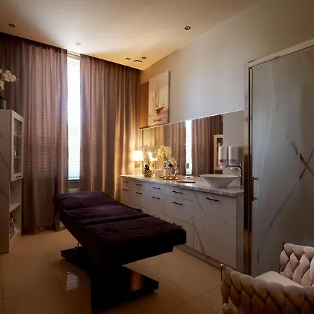 Imperiall & Medispa Hotel