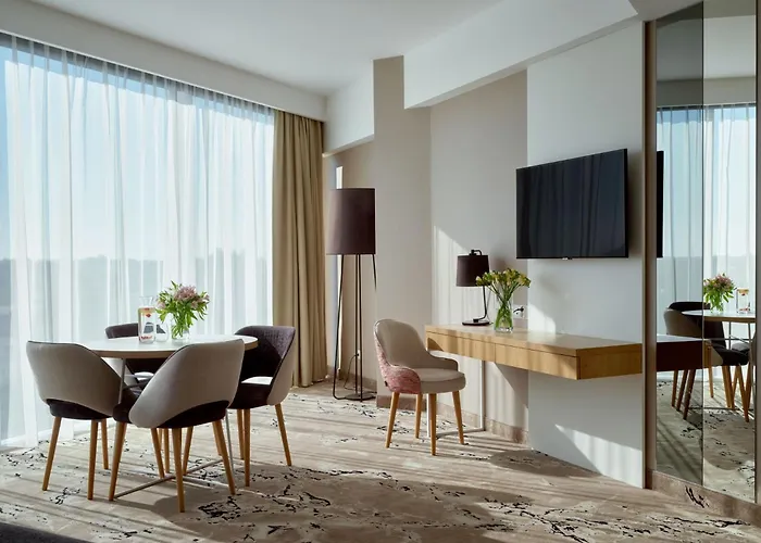 מלון Imperiall & Medispa אוסטרוני מורסקי